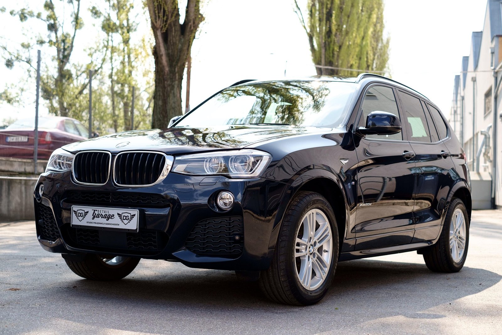 Volvo XC90 vs. BMW X5: Which Midsize Luxury SUV Fits Your Life?